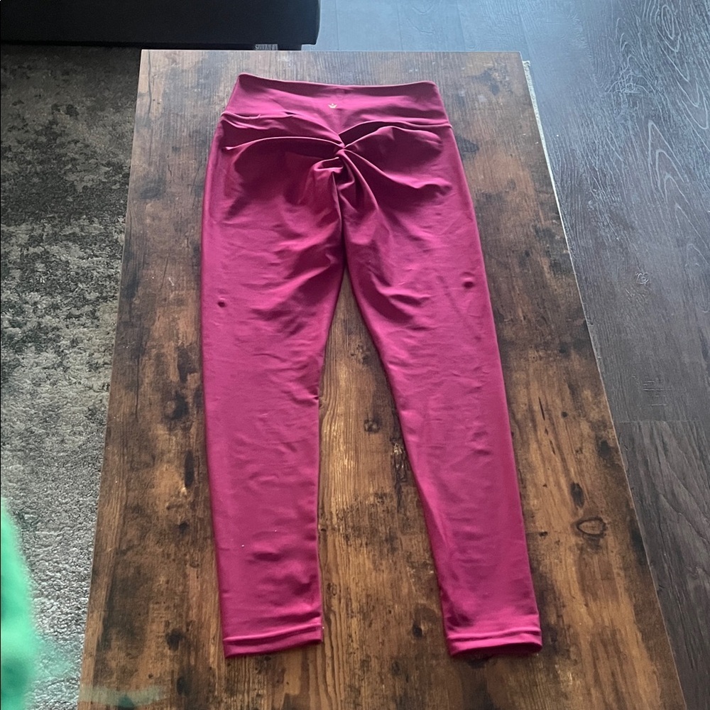 obsession Women's Berry scrunched Leggings - Picture 3 of 7